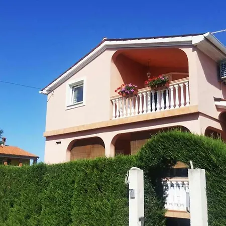Appartement Nina *