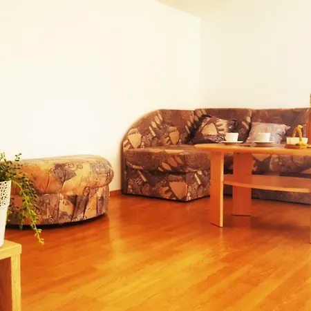 Nina Apartment Marcana